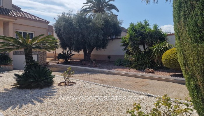Te koop - Huis - Vrijstaande Villa - Orihuela - Mil Palmeras