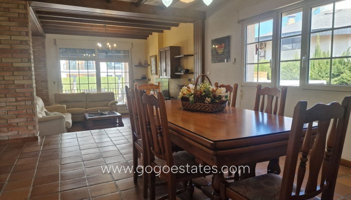 Te koop - Huis - Vrijstaande Villa - Orihuela - Mil Palmeras