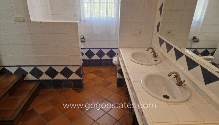 Te koop - Huis - Vrijstaande Villa - Orihuela - Mil Palmeras