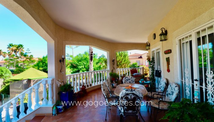 Te koop - Huis - Vrijstaande Villa - Catral - Catral Centro