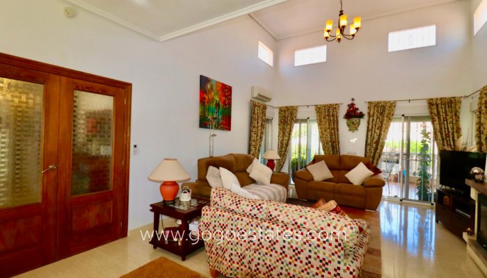 Te koop - Huis - Vrijstaande Villa - Catral - Catral Centro