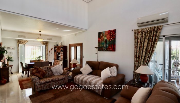 Te koop - Huis - Vrijstaande Villa - Catral - Catral Centro