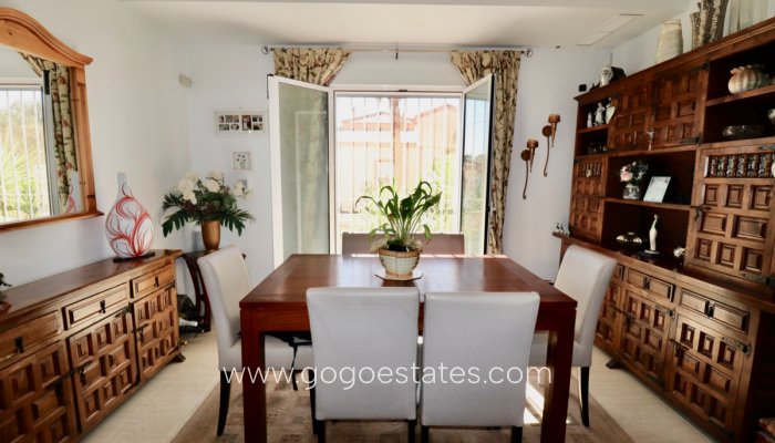 Te koop - Huis - Vrijstaande Villa - Catral - Catral Centro