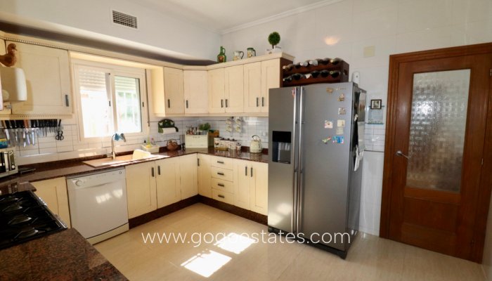 Te koop - Huis - Vrijstaande Villa - Catral - Catral Centro