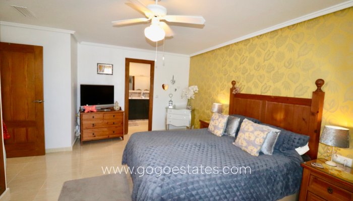 Te koop - Huis - Vrijstaande Villa - Catral - Catral Centro