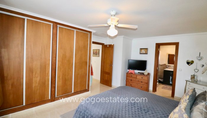 Te koop - Huis - Vrijstaande Villa - Catral - Catral Centro