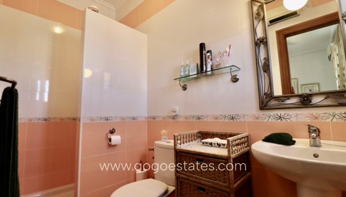 Te koop - Huis - Vrijstaande Villa - Catral - Catral Centro