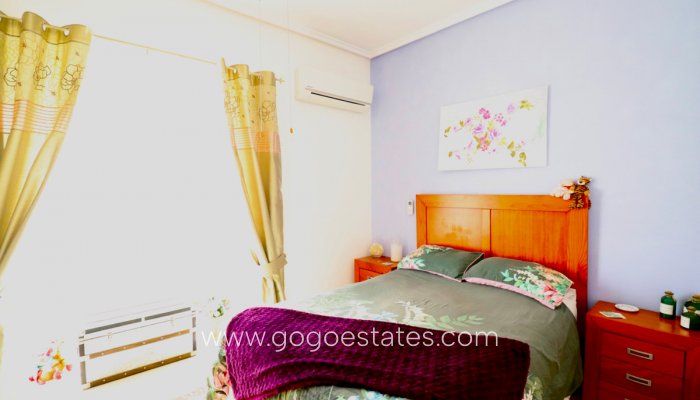 Te koop - Huis - Vrijstaande Villa - Catral - Catral Centro