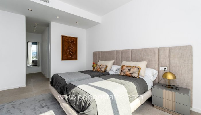 Wiederverkauf - Haus - Freistehende Villa - Finestrat