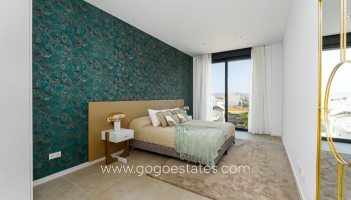 Wiederverkauf - Haus - Freistehende Villa - Finestrat