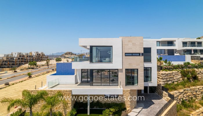 Wiederverkauf - Haus - Freistehende Villa - Finestrat