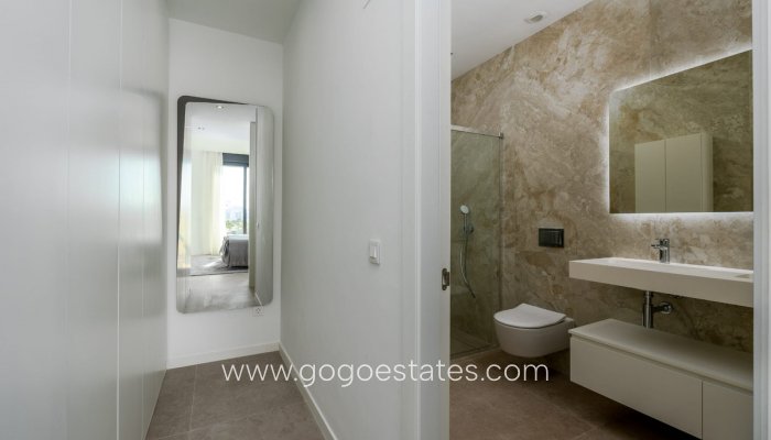 Wiederverkauf - Haus - Freistehende Villa - Finestrat