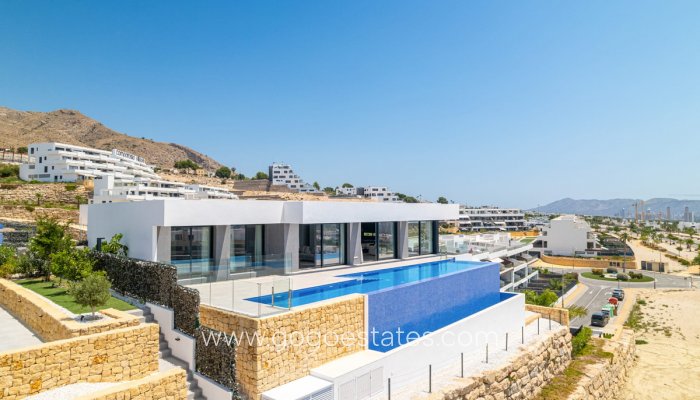 Wiederverkauf - Haus - Freistehende Villa - Finestrat