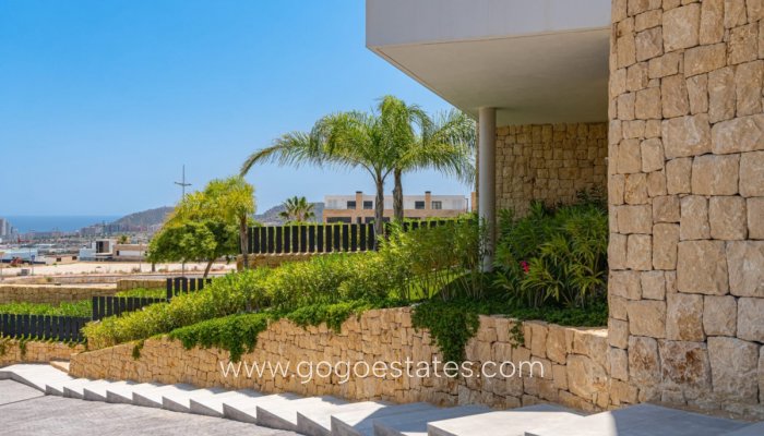 Wiederverkauf - Haus - Freistehende Villa - Finestrat