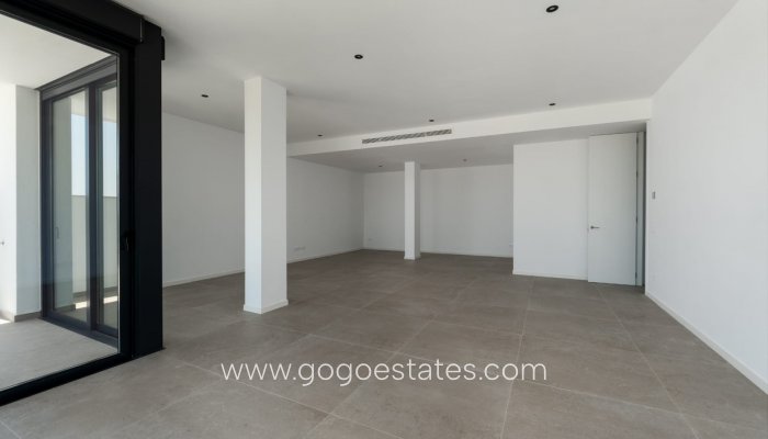 Wiederverkauf - Haus - Freistehende Villa - Finestrat