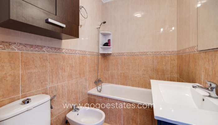 Revente - Appartement - Appartement au dernier étage - Jacarilla