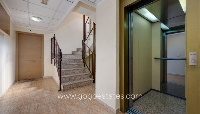 Revente - Appartement - Appartement au dernier étage - Jacarilla