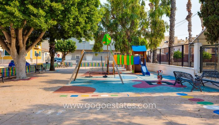 Revente - Appartement - Appartement au dernier étage - Jacarilla