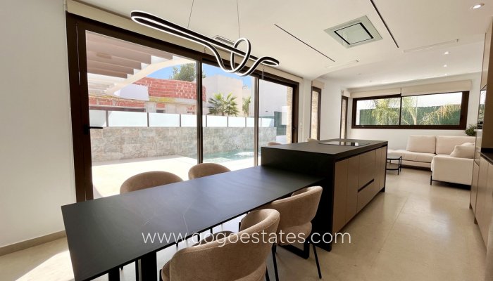 Te koop - Huis - Vrijstaande Villa - Rojales - Rojales Centro