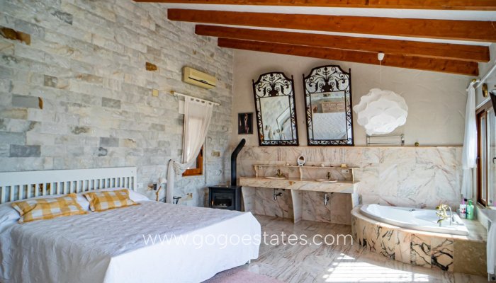 Te koop - Huis - Vrijstaande Villa - Benissa - Benissa Centro