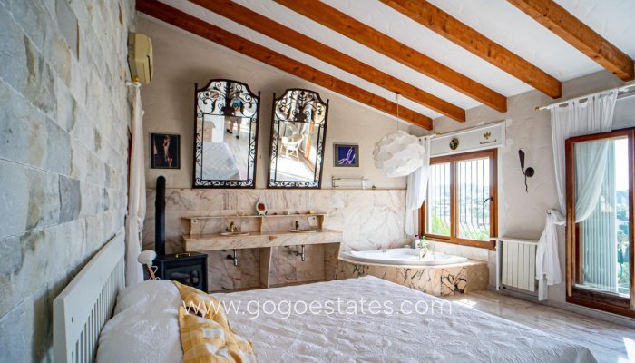 Te koop - Huis - Vrijstaande Villa - Benissa - Benissa Centro