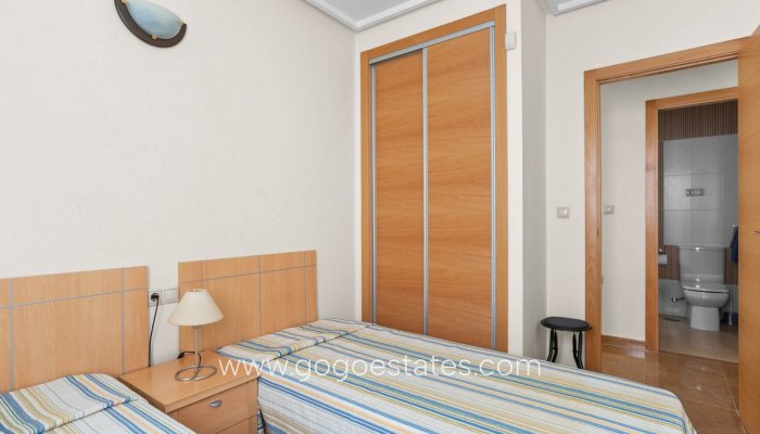 Te koop - Appartement - Appartement op de middelste verdieping - Torrevieja - Torrevieja Centro
