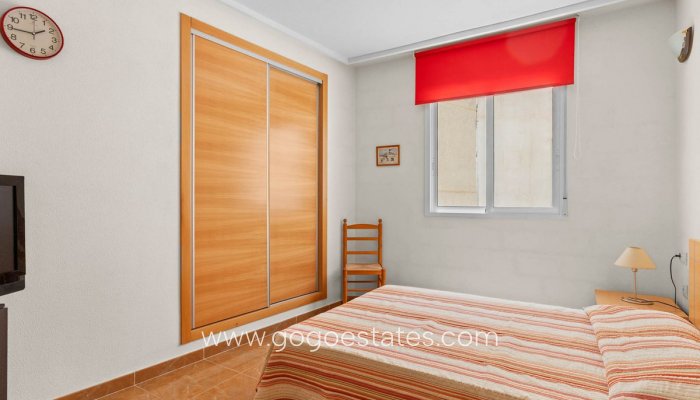 Te koop - Appartement - Appartement op de middelste verdieping - Torrevieja - Torrevieja Centro