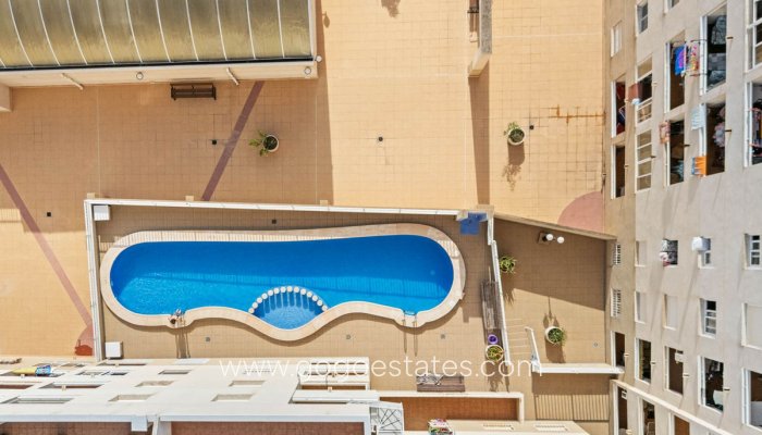Te koop - Appartement - Appartement op de middelste verdieping - Torrevieja - Torrevieja Centro