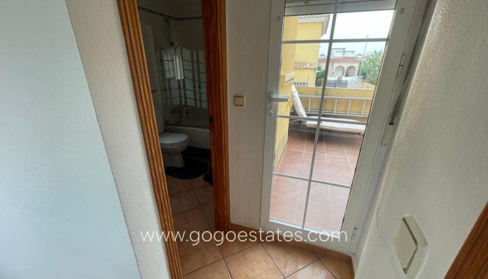 Te koop - Huis - Vrijstaande Villa - Algorfa - Algorfa Centro