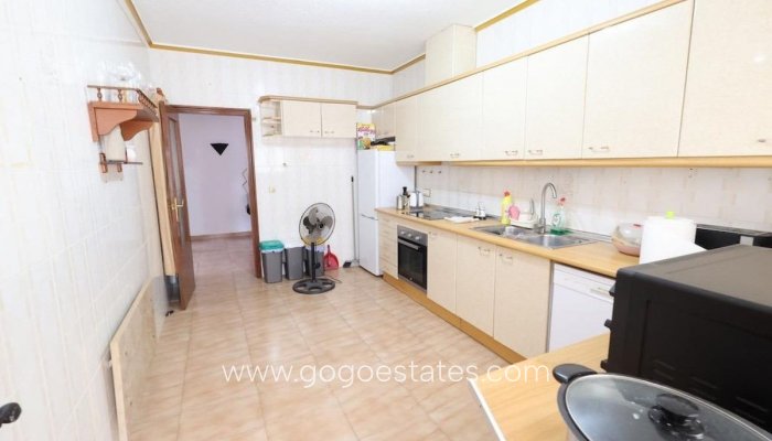 Te koop - Huis - Vrijstaande Villa - Torrevieja - Torrevieja Centro