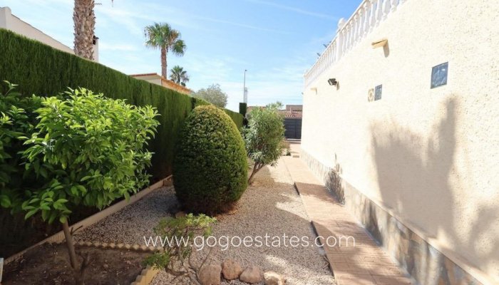 Te koop - Huis - Vrijstaande Villa - Torrevieja - Torrevieja Centro