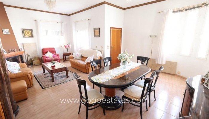 Te koop - Huis - Vrijstaande Villa - Torrevieja - Torrevieja Centro