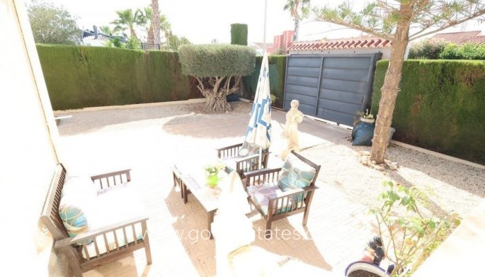Te koop - Huis - Vrijstaande Villa - Torrevieja - Torrevieja Centro