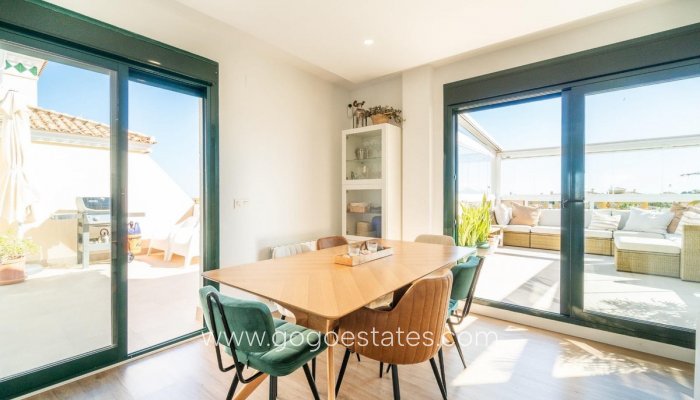 Te koop - Appartement - Appartement op de bovenste verdieping - Orihuela - Lomas De Campoamor