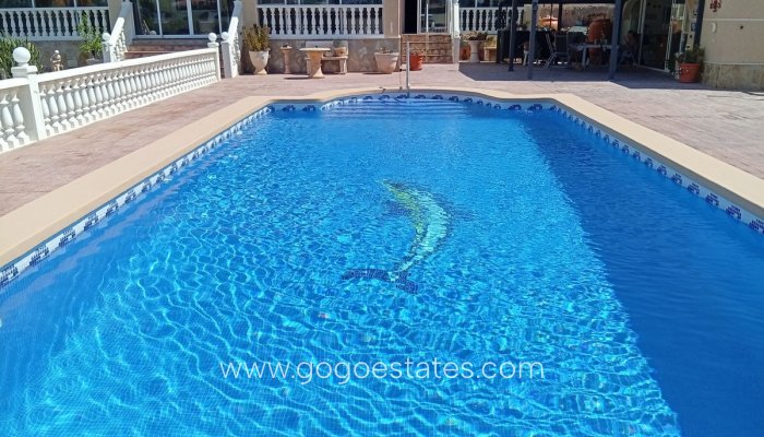 Te koop - Huis - Vrijstaande Villa - Catral - Catral Centro