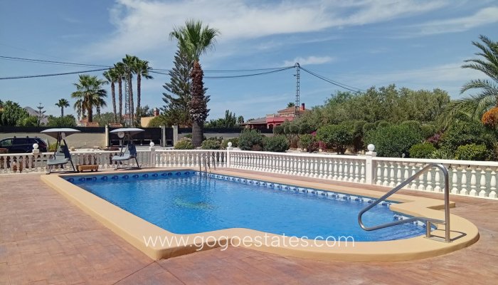 Te koop - Huis - Vrijstaande Villa - Catral - Catral Centro