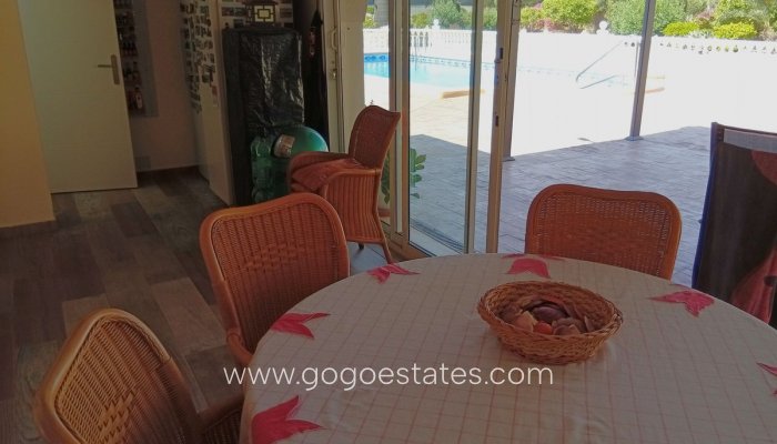 Te koop - Huis - Vrijstaande Villa - Catral - Catral Centro