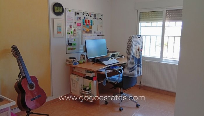 Te koop - Huis - Vrijstaande Villa - Catral - Catral Centro