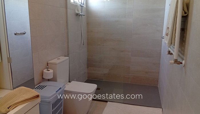 Te koop - Huis - Vrijstaande Villa - Catral - Catral Centro