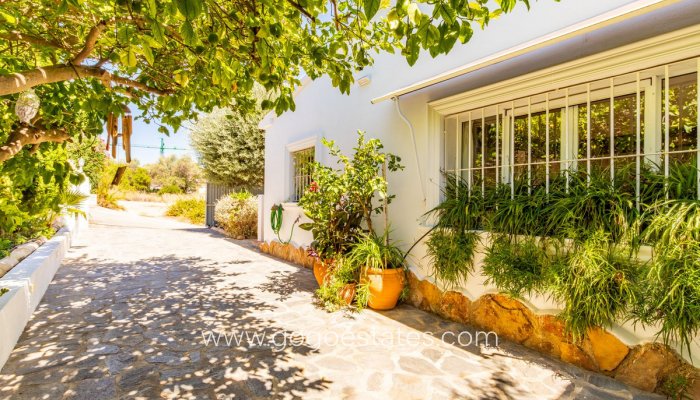 Te koop - Huis - Vrijstaande Villa - Benissa - Benissa Centro