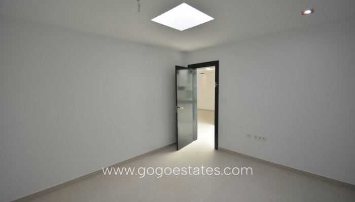 Te koop - Huis - Vrijstaande Villa - Los Montesinos - Los Montesinos Centro