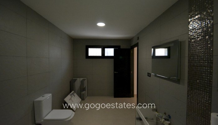 Te koop - Huis - Vrijstaande Villa - Los Montesinos - Los Montesinos Centro