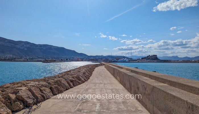 Te koop - Huis - Vrijstaande Villa - Dénia - Denia Centro