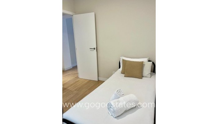 Te koop - Appartement - Appartement op de middelste verdieping - Alicante - Alicante Centro