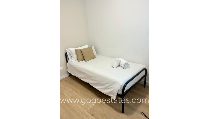 Te koop - Appartement - Appartement op de middelste verdieping - Alicante - Alicante Centro