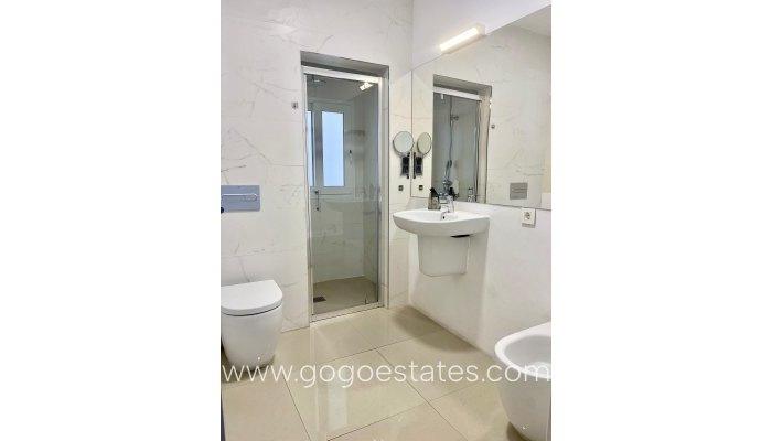 Te koop - Appartement - Appartement op de middelste verdieping - Alicante - Alicante Centro