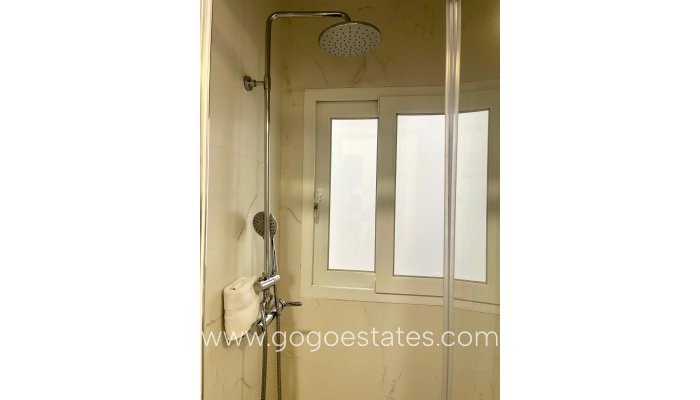 Te koop - Appartement - Appartement op de middelste verdieping - Alicante - Alicante Centro