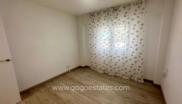 Te koop - Appartement - Appartement op de middelste verdieping - Alicante - Alicante Centro