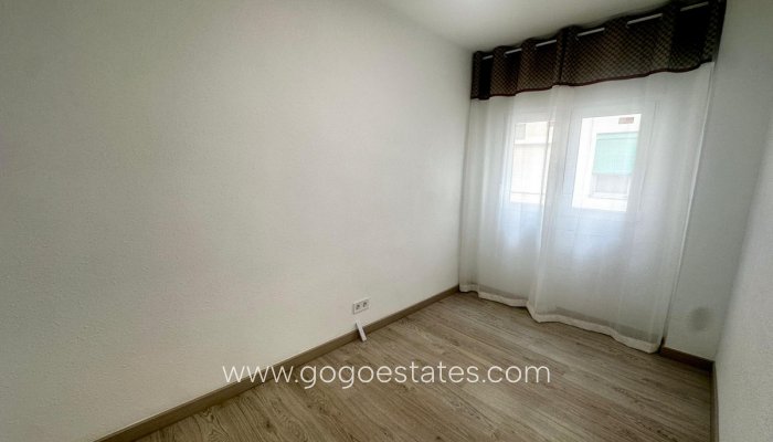 Te koop - Appartement - Appartement op de middelste verdieping - Alicante - Alicante Centro