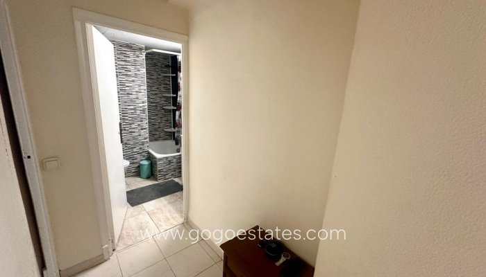 Te koop - Appartement - Appartement op de middelste verdieping - Alicante - Alicante Centro